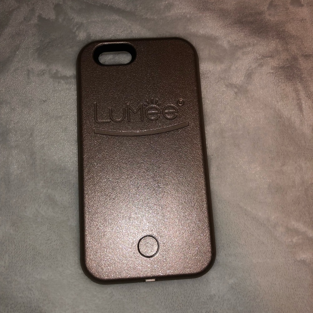 Lumee case